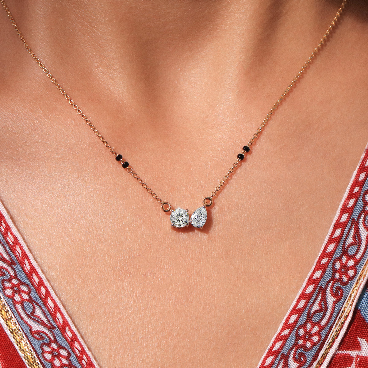 Round & Pear Toi-Et-Moi Mangalsutra
