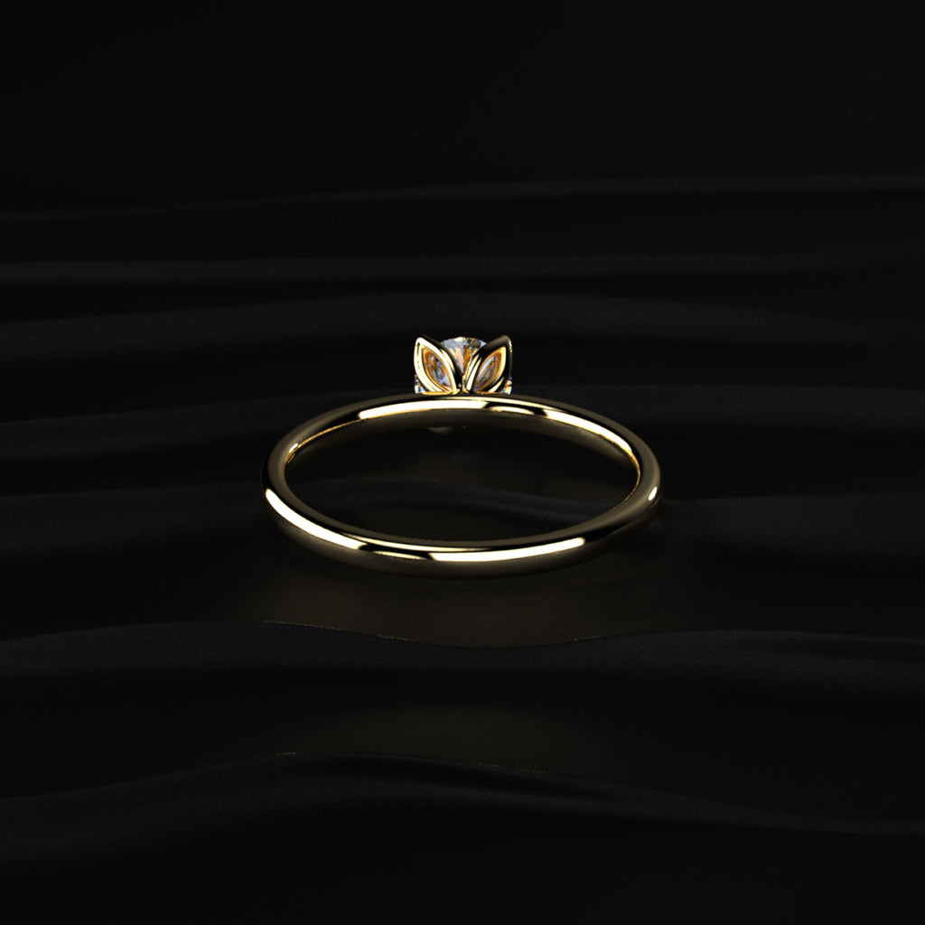 Round Diamond Tulip Setting Ring