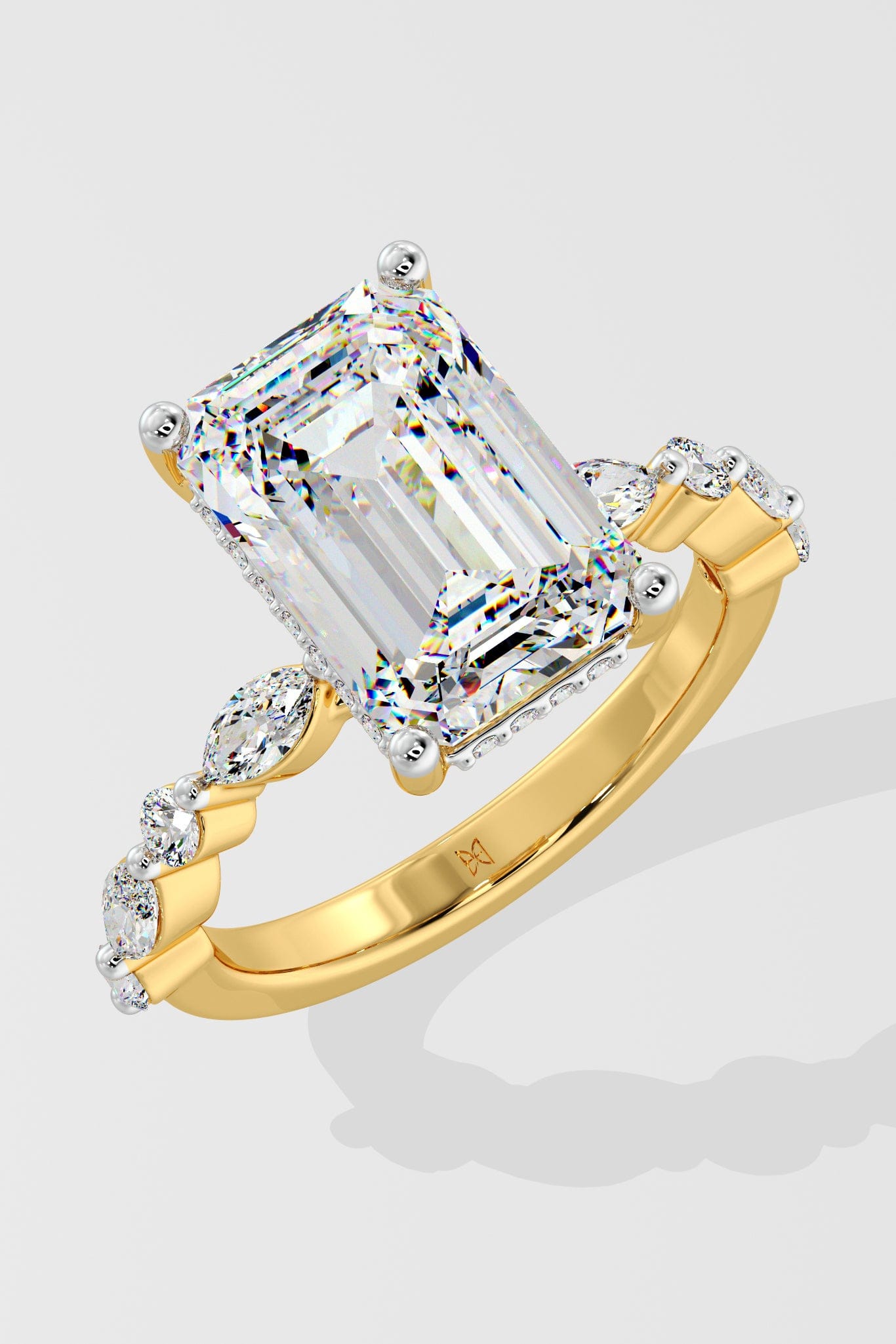 4 ct Emerald Askew Ring