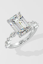 4 ct Emerald Askew Ring