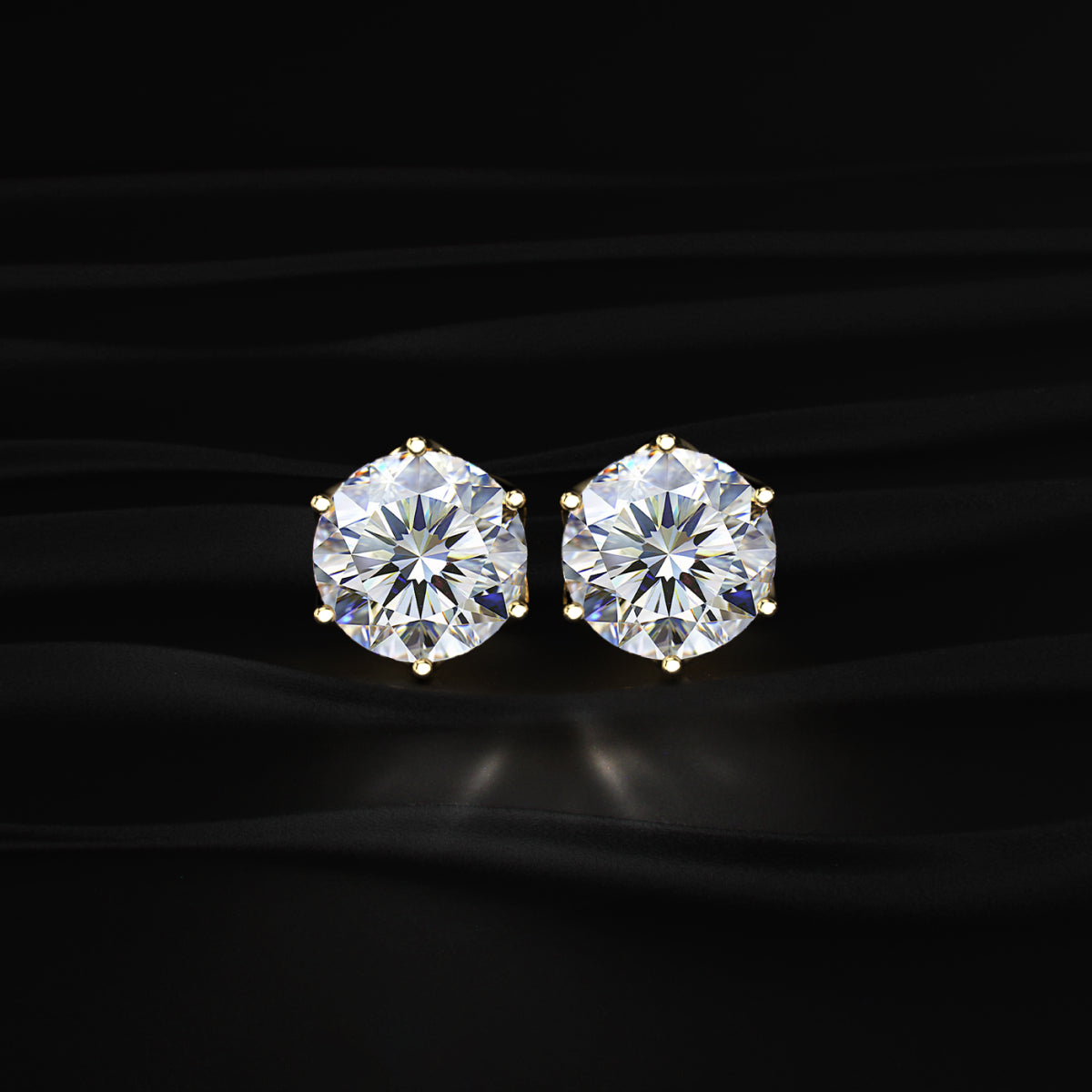 2Ctw Lotus Radiance with Round Solitaire Stud