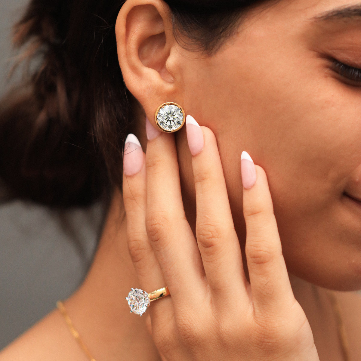 10 Ctw Round Diamond Stud Earrings In Bezel Setting